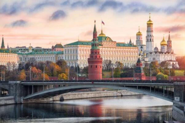 俄罗斯十大景点，总统府所在地排第一，第三是历史事件见证地（俄罗斯的首府）