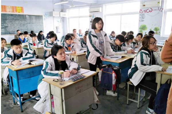 吉首十大高中排行榜 泸西县第三中学上榜第一相当知名（吉首最好中学排名）