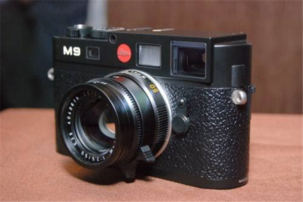 世界上最小的全画幅单反相机 莱卡M9的价格怎么样（最小的全画幅数码相机）
