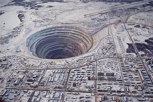 世界上最深的深井 科拉超深井（位于俄罗斯与挪威边境）（世界上最深的深井大概多少米）
