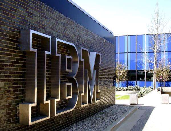 全球十大顶级IT企业排行，IBM公司排第一！（it公司全球排名）
