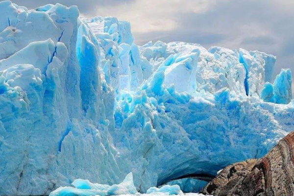 世界上十大最长的冰川排行榜:第一580公里 第七融百亿吨水（世界上最大的冰川在）
