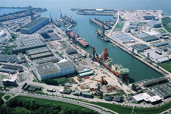 世界上最大的码头 鹿特丹码头,是当今世界上最大的港口（世界上最大的码头图片）